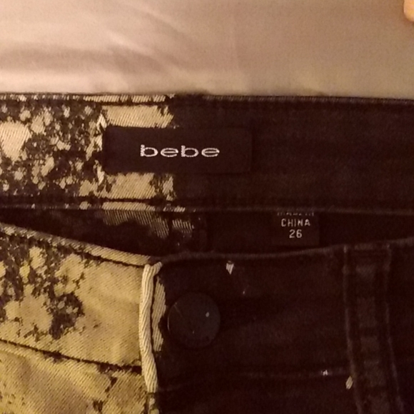 BEBE sequenced black tie-die jeans - Picture 4 of 4